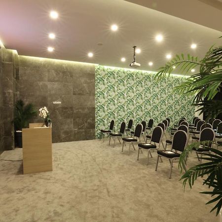 Mid Town Hotel Casablanca Exterior foto